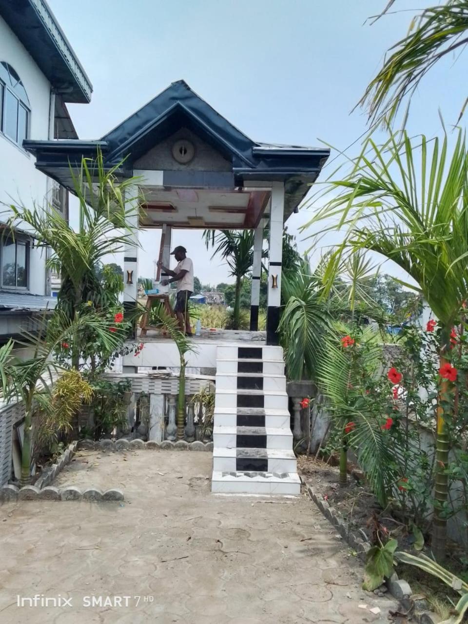 Apex Guest Facility Appartement Buea Buitenkant foto