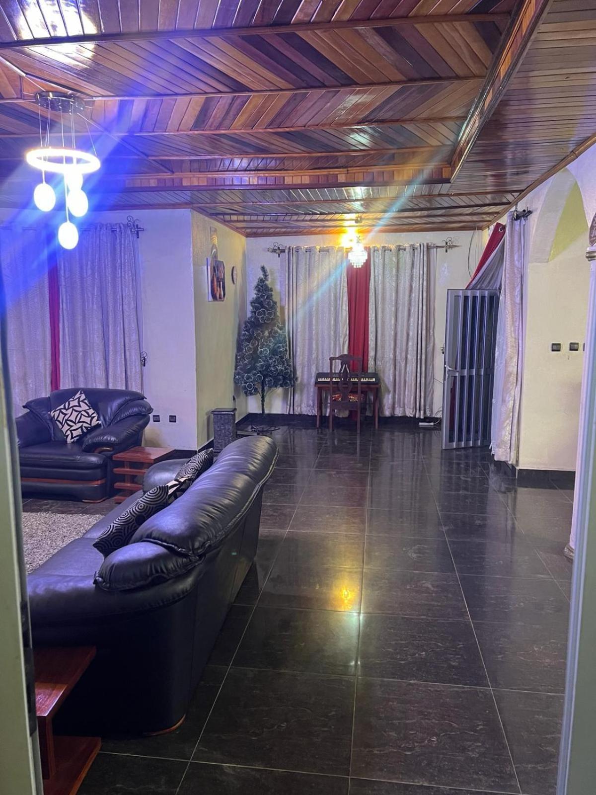 Apex Guest Facility Appartement Buea Buitenkant foto